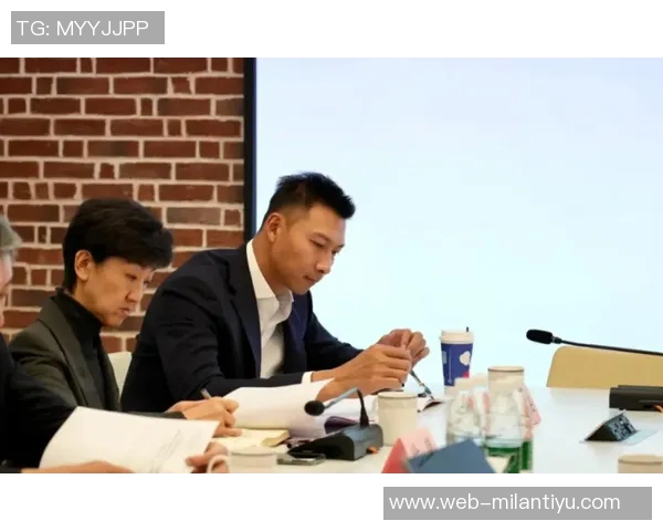 姚明辞去中国篮协主席郭振明接任新任主席引发关注