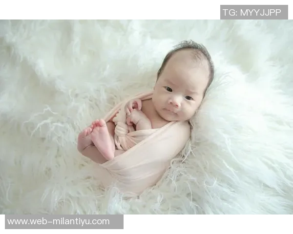 克莱女友甜蜜更新社交媒体秀恩爱我的宝贝我的宝贝让单身狗心碎