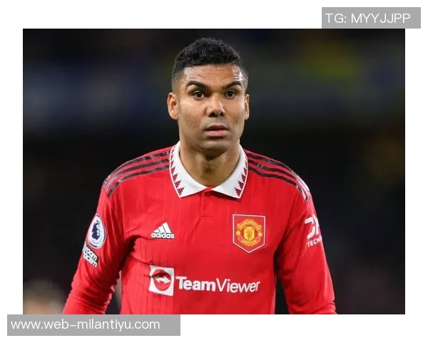 水晶宫追逐19岁荷兰新星斯米特面临曼联皇马强劲竞争